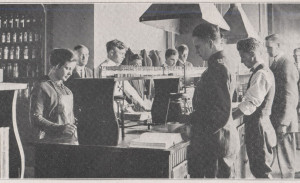 A pharmacy lab in 1916